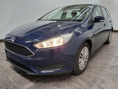 Gebraucht Ford Focus Trend 101 PS (74 kW) 2017 Blau Kombi
