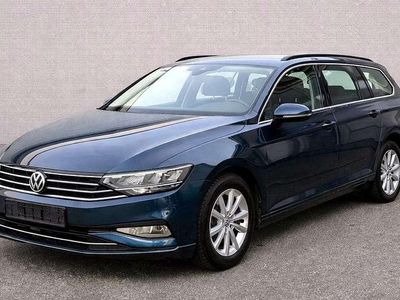 Gebraucht VW Passat Business 150 PS (110 kW) 2020 Aquamarinblau Kombi