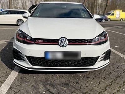 Gebraucht VW Golf VII GTI 245 PS (180 kW) 2018 Weiß Limousine