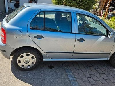 Second-hand Skoda Fabia Comfort 64 CP (47 kW) 2004 Berlinǎ