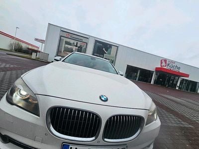 Gebraucht BMW 730 245 PS (180 kW) 2011 Weiß Limousine
