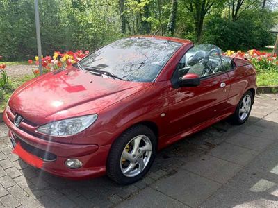 gebraucht Peugeot 206 CC Cabrio schönes und gepflegtes Auto