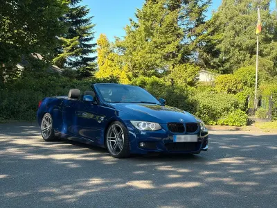 Gebraucht BMW 330 Cabriolet Performance 272 PS (200 kW) 2012 Blau Cabrio