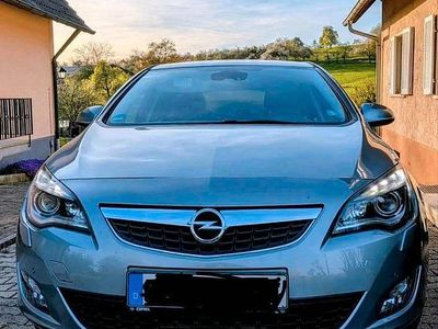 Gebraucht Opel Astra Sport 140 PS (102 kW) 2010 Andere farben Limousine