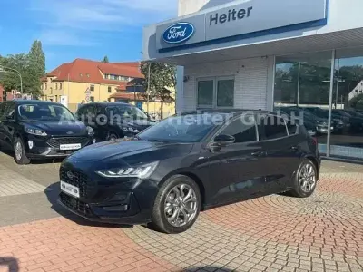 Gebraucht Ford Focus ST-Line 155 PS (114 kW) 2025 Schwarz Limousine