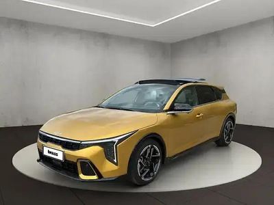 Nouă Kia K4 179 CP (131 kW) 2026 Auriu Berlinǎ