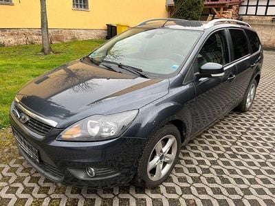 Gebraucht Ford Focus Style 125 PS (91 kW) 2010 Grau Kombi