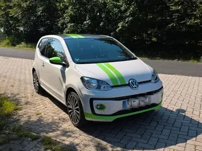 Gebraucht VW up! high up! 60 PS (44 kW) 2018 Weiß Kleinwagen