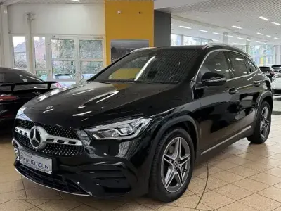 Usata Mercedes GLA200 AMG line 150 CV (110 kW) 2021 Nero SUV