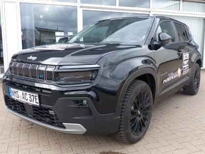 Solid black clear coat Gebraucht 2023 Jeep Avenger EV Summit SUV | 26.680 € (Fairer Preis)