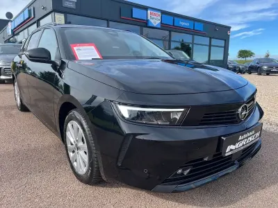 Gebraucht Opel Astra Edition 110 PS (80 kW) 2024 Schwarz Kleinwagen