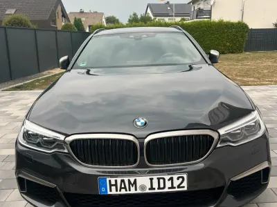 Gebraucht BMW M550 400 PS (294 kW) 2017 Grau Kombi