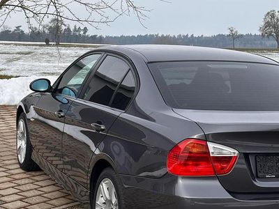 Gebraucht BMW 320 150 PS (110 kW) 2005 Limousine