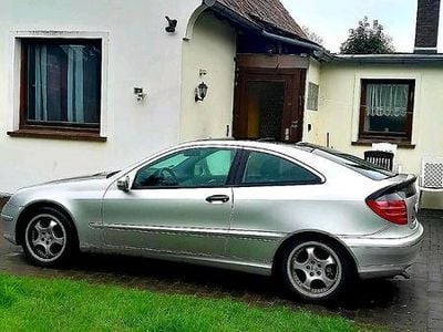 Mercedes C180