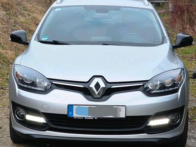 Silber Gebraucht 2015 Renault Mégane GrandTour LIMITED Kombi | 3.900 € (Fairer Preis)
