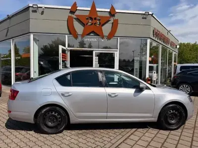 Gebraucht Skoda Octavia Elegance 140 PS (102 kW) 2013 Silber Limousine