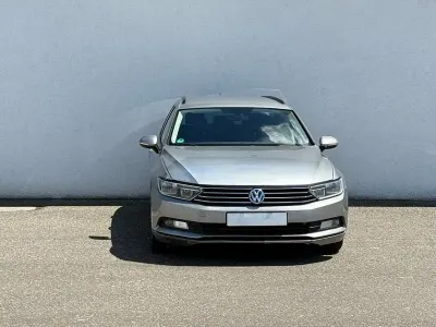 Gebraucht VW Passat Trendline 120 PS (88 kW) 2016 Silber Kombi