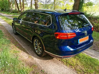 Gebraucht VW Passat 240 PS (176 kW) 2018 Blau Kombi