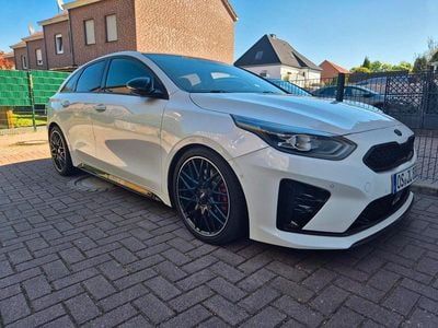 Kia ProCeed GT