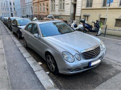 Mercedes E200