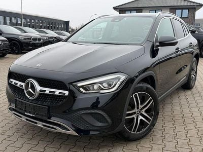 Gebraucht Mercedes GLA200 163 PS (119 kW) 2022 Schwarz SUV