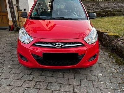 Second-hand Hyundai i10 Classic 69 CP (50 kW) 2012 Roșu Hatchback