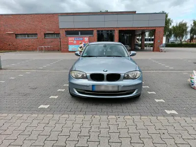 Gebraucht BMW 118 143 PS (105 kW) 2010 Silber Kleinwagen
