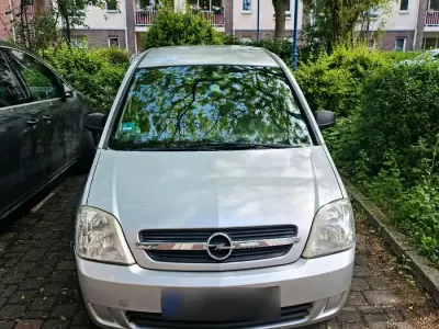 Gebraucht Opel Meriva 100 PS (73 kW) 2004 Silber Van / Kleinbus