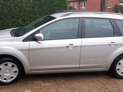Brugt Ford Focus 109 HK (80 kW) 2011 Sølv Stationcar