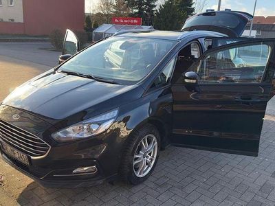 Schwarz Gebraucht 2020 Ford S-MAX Trend Van / Kleinbus | 14.250 € (Fairer Preis)