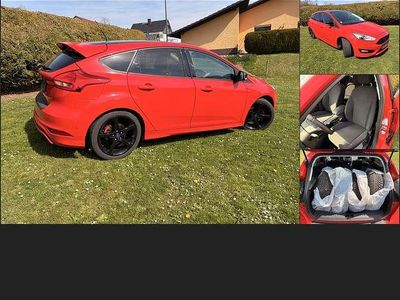 Usata Ford Focus Sport 150 CV (110 kW) 2016 Rosso Berlina