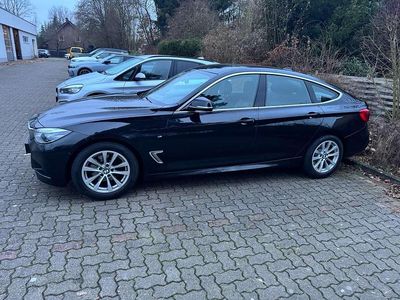 Schwarz Gebraucht 2016 BMW 320 Gran Turismo M Sport Limousine | 15.999 € (Fairer Preis)