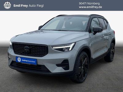Neu Volvo XC40 Plus 163 PS (119 kW) 2026 Grau SUV