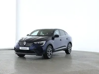 Używany Renault Arkana Techno 140 KM (102 kW) 2025 Biały SUV