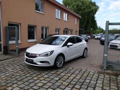 Gebraucht Opel Astra Active 125 PS (91 kW) 2018 Weiß Limousine
