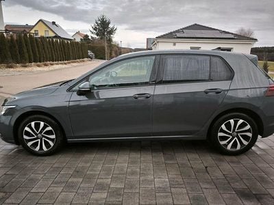 Gebraucht VW Golf VIII Active 150 PS (110 kW) 2022 Grau Limousine