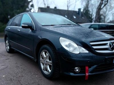 Schwarz Gebraucht 2008 Mercedes R350 AMG Van / Kleinbus | 7.000 € (Etwas zu teuer)