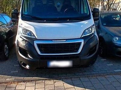 Gebraucht Peugeot Boxer 110 PS (80 kW) 2018 Weiß Van