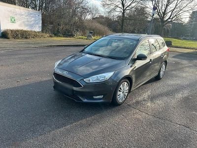 Gebraucht Ford Focus 120 PS (88 kW) 2017 Grau Kombi