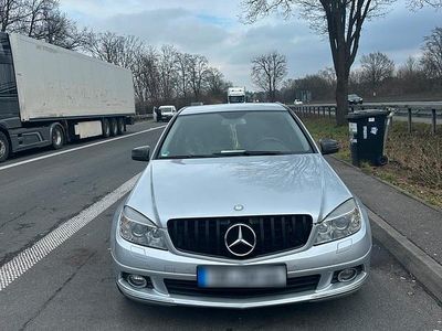 Gebraucht Mercedes C250 204 PS (150 kW) 2009 Silber Limousine