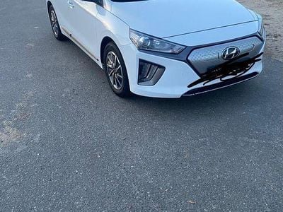 Gebraucht Hyundai Ioniq Trend 100 kW (136 PS) 2021 Weiß Kleinwagen
