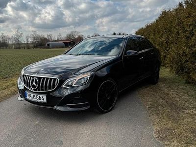 Gebraucht Mercedes E220 170 PS (125 kW) 2013 Schwarz Limousine