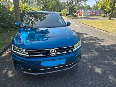 Gebraucht VW Tiguan Comfortline 179 PS (131 kW) 2018 Blau SUV