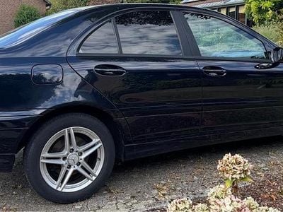 Mercedes C180