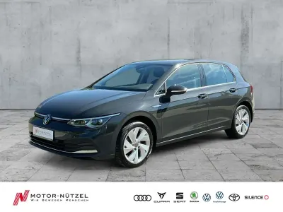 Gebraucht VW Golf VIII Style 150 PS (110 kW) 2024 Uranograu Limousine