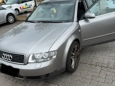 Gebraucht Audi A4 130 PS (95 kW) 2003 Grau Kombi