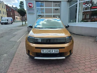 Neu Fiat Grande Panda La Prima 101 PS (74 kW) 2026 Bronze Kleinwagen