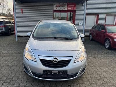 Gebraucht Opel Meriva 101 PS (74 kW) 2012 Silber Van / Kleinbus