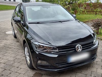 gebraucht VW Polo 1.0 Trendline schwarz