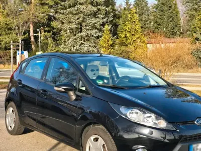 Gebraucht Ford Fiesta 82 PS (60 kW) 2012 Schwarz Kleinwagen